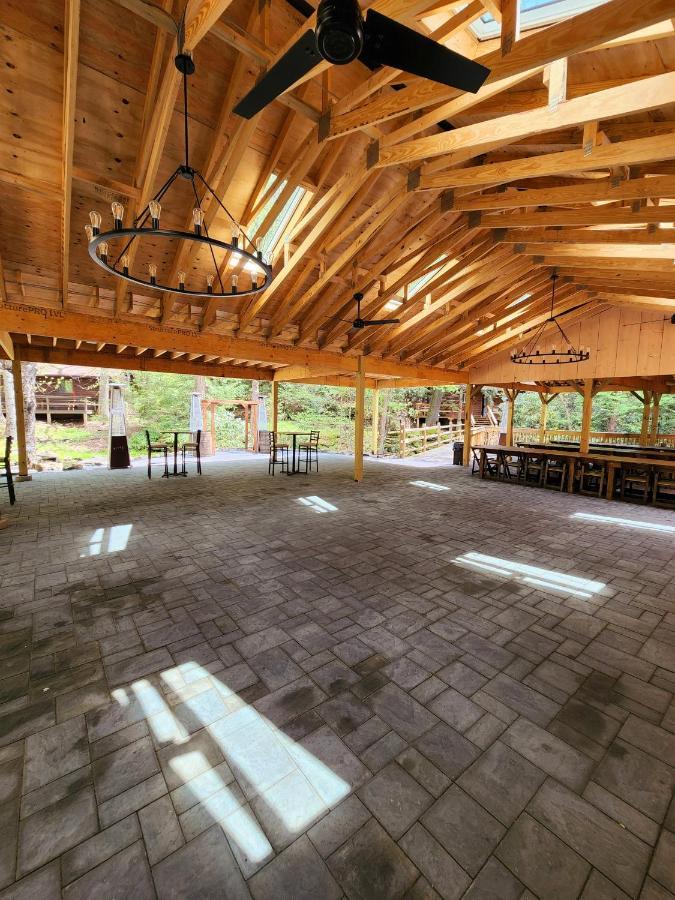 Magnolia Streamside Resort Canadensis Екстер'єр фото