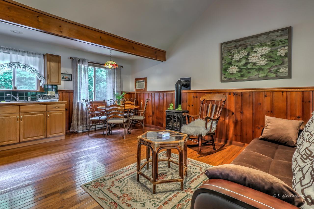 Magnolia Streamside Resort Canadensis Екстер'єр фото